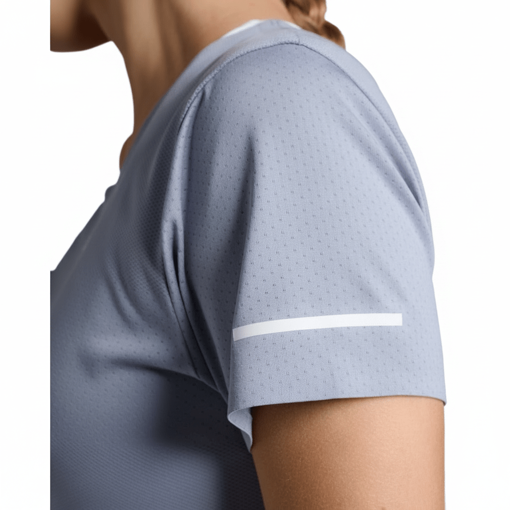 2XU Light Speed Tech Tee - womens - Clothing - Tops - T-shirt - Trek, Trail & Fish NZ